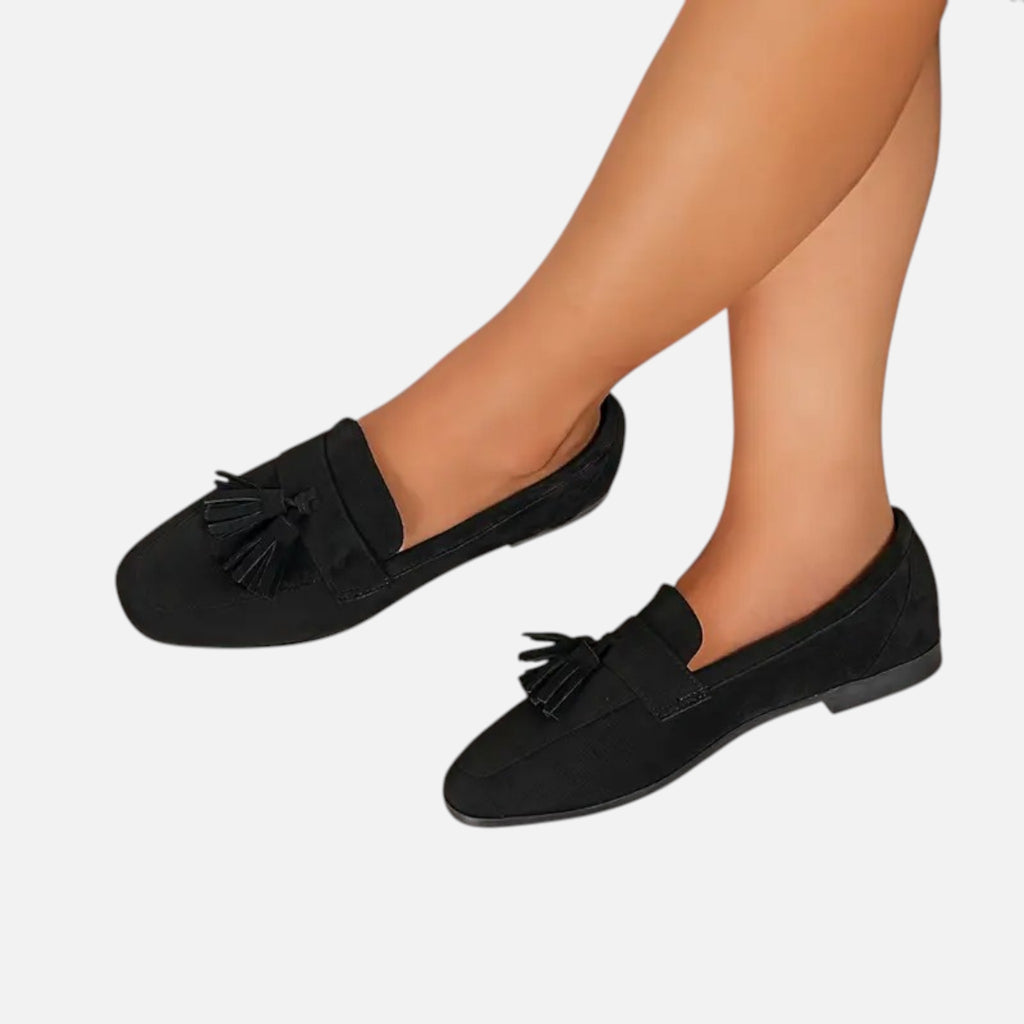Vallmere – Women’s Tassel Slip-On Flats